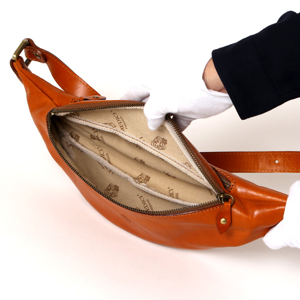 ボディバッグ メンズ 本革 レディース ブランド レザー ファニーパック ショルダーバッグ キャメル ブラウン 茶 茶色 ウエストポーチ シンプル コンパクト 鞄 多収納 カジュアル キレカジ インポート I MEDICI(イ メディチ)