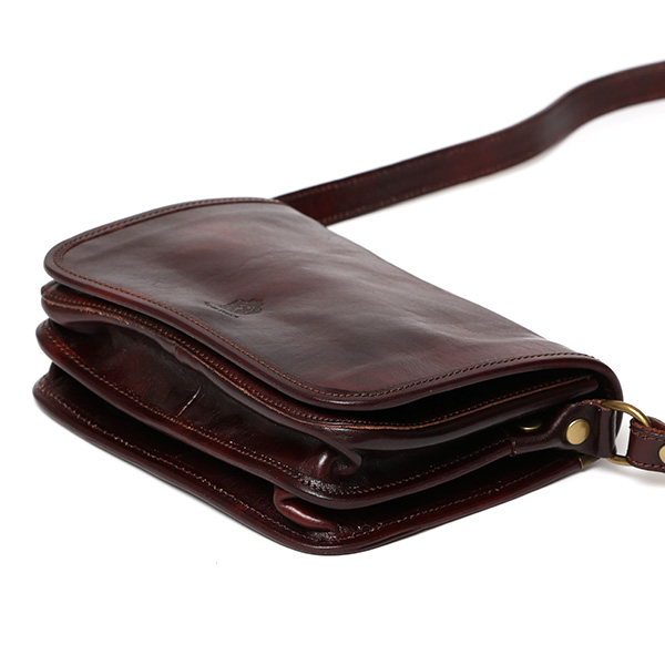 ショルダーバッグ レディース メンズ 本革 斜め掛け 軽い コンパクト 小さめ かわいい 軽量 クラシック ダークブラウン ブラウン 茶 茶色 小ぶり カジュアル レトロ プレゼント おしゃれ ギフト イタリア ブランド I MEDICI(イ メディチ) 3600