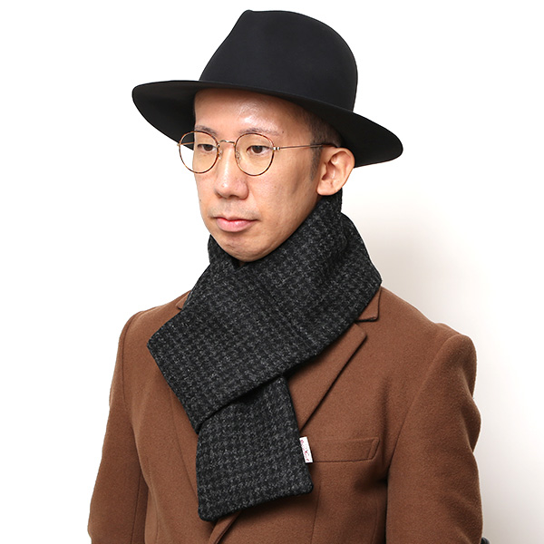  マフラー ハリスツイード 差し込みタイプ ネックウォーマー 裏ボア 中綿 おしゃれ 冬 暖かい ブラック 黒 黒色 チェック 無地 マフラー スヌード ストール 防寒 防風 Harris Tweed(ハリスツイード) KURODA(クロダ)