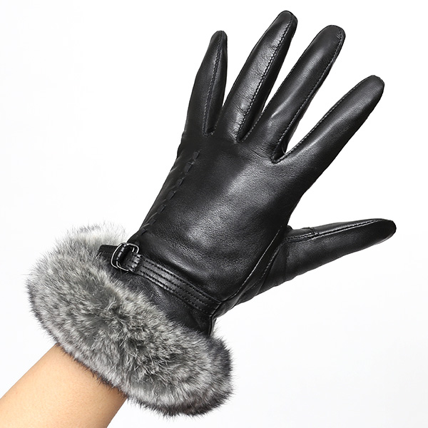  KURODA(クロダ) ラビットファー付き 本革手袋 レディース ブラック 黒 黒色 レザー 手袋 革手袋 結婚式 ドレス フォーマル おしゃれ 高級 大人 パーティー 皮 てぶくろ