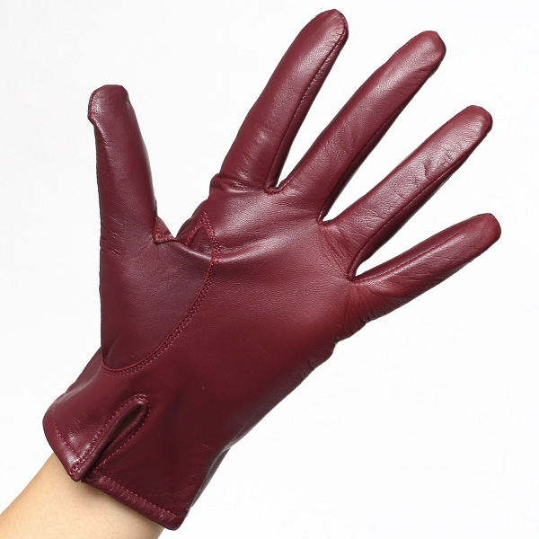  【ブランド化粧箱付き】 KURODA(クロダ) 手袋 レディース 本革 レザー 日本製 ワイン レッド ワイン 赤色 シンプル 大人 高級 かわいい おしゃれ プレゼント クリスマス 誕生日 ギフト 羊革 皮 てぶくろ
