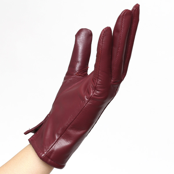  【ブランド化粧箱付き】 KURODA(クロダ) 手袋 レディース 本革 レザー 日本製 ワイン レッド ワイン 赤色 シンプル 大人 高級 かわいい おしゃれ プレゼント クリスマス 誕生日 ギフト 羊革 皮 てぶくろ