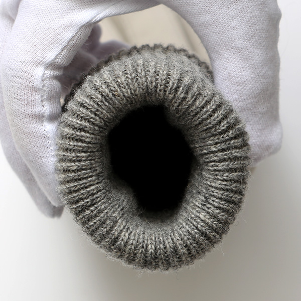 日本製 手袋 レディース ブランド カシミア 100% レザー グローブ ニットリブ 防寒 カシミヤ ライトグレー グレー グレイ 灰色 イタリーラム 上質 羊革 皮 女性 上品 婦人 プレゼント 化粧箱付き 国産 KURODA(クロダ)