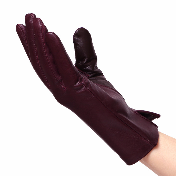 【スマホ対応】 手袋 レディース レザー グローブ 冬 革手袋 シンプル 防寒 婦人 レザーグローブ 無地 レッド ワイン 赤色 タッチパネル シープスキン 手袋 ブランド プレゼント ギフト クリスマス 女性用 通勤 クロダ(KURODA)