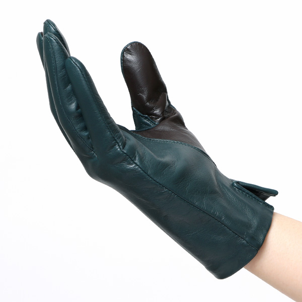  【スマホ対応】 手袋 レディース レザー グローブ 冬 革手袋 シンプル 防寒 婦人 レザーグローブ 無地 グリーン 緑色 タッチパネル シープスキン 手袋 ブランド プレゼント ギフト クリスマス 女性用 通勤 クロダ(KURODA)