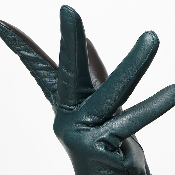  【スマホ対応】 手袋 レディース レザー グローブ 冬 革手袋 シンプル 防寒 婦人 レザーグローブ 無地 グリーン 緑色 タッチパネル シープスキン 手袋 ブランド プレゼント ギフト クリスマス 女性用 通勤 クロダ(KURODA)