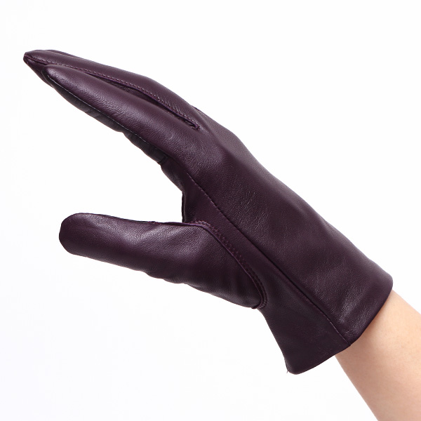  【スマホ対応】 手袋 レディース レザー グローブ 冬 革手袋 シンプル 防寒 婦人 レザーグローブ 無地 パープル 紫色 タッチパネル シープスキン 手袋 ブランド プレゼント ギフト クリスマス 女性用 通勤 クロダ(KURODA)