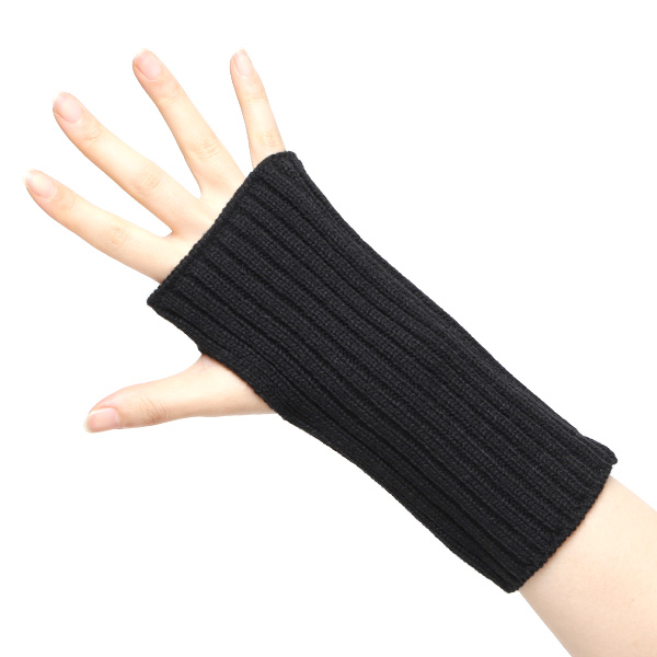  アームウォーマー ニット ショート 手袋 手首 かわいい おしゃれ アームカバー 短め レディース 冬 防寒 ブラック 黒 黒色 指なし手袋 ハンドウォーマー 保温 暖かい オフィス スマホ 無地 軽い 日本製 ブランド クロダ(KURODA)