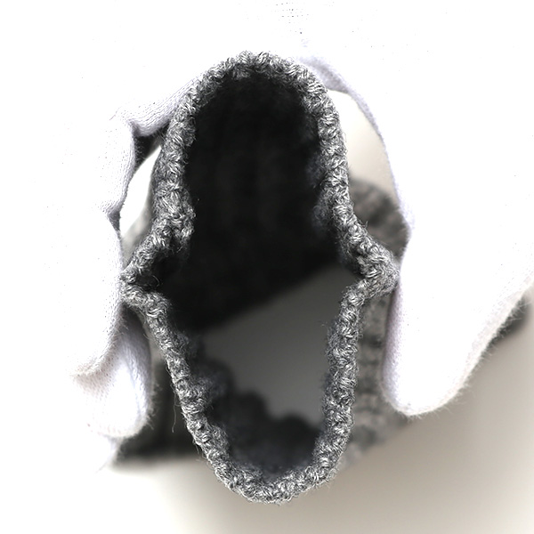 アームウォーマー ニット ショート 手袋 手首 かわいい おしゃれ アームカバー 短め レディース 冬 防寒 グレー グレイ 灰色 指なし手袋 ハンドウォーマー 保温 暖かい オフィス スマホ 無地 軽い 日本製 ブランド クロダ(KURODA)