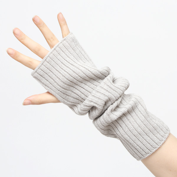  アームウォーマー ニット ロング 手袋 手首 かわいい おしゃれ アームカバー 長め レディース 冬 防寒 ライトグレー グレー グレイ 灰色 指なし手袋 ハンドウォーマー 保温 暖かい オフィス スマホ 無地 軽い 日本製 ブランド クロダ(KURODA)