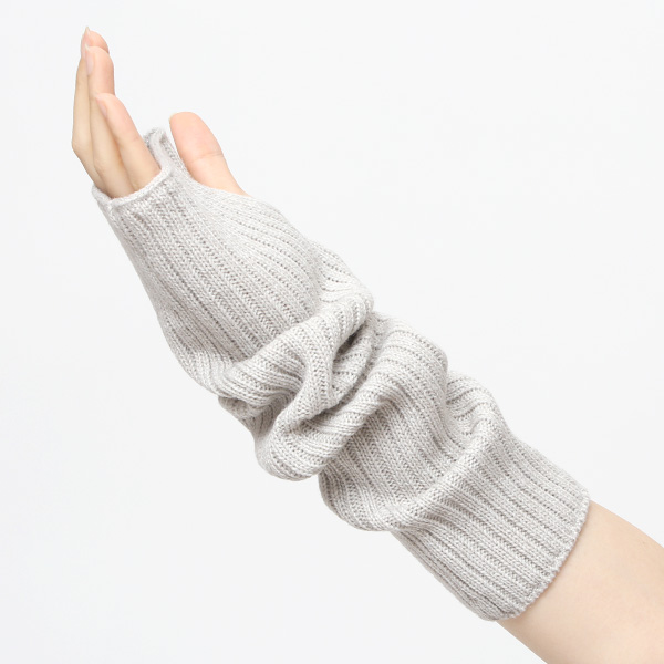  アームウォーマー ニット ロング 手袋 手首 かわいい おしゃれ アームカバー 長め レディース 冬 防寒 ライトグレー グレー グレイ 灰色 指なし手袋 ハンドウォーマー 保温 暖かい オフィス スマホ 無地 軽い 日本製 ブランド クロダ(KURODA)