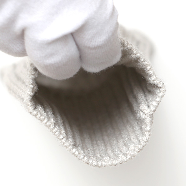  アームウォーマー ニット ロング 手袋 手首 かわいい おしゃれ アームカバー 長め レディース 冬 防寒 ライトグレー グレー グレイ 灰色 指なし手袋 ハンドウォーマー 保温 暖かい オフィス スマホ 無地 軽い 日本製 ブランド クロダ(KURODA)