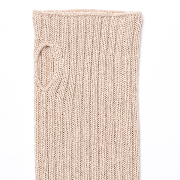  アームウォーマー ニット ロング 手袋 手首 かわいい おしゃれ アームカバー 長め レディース 冬 防寒 ベージュ 肌色 指なし手袋 ハンドウォーマー 保温 暖かい オフィス スマホ 無地 軽い 日本製 ブランド クロダ(KURODA)