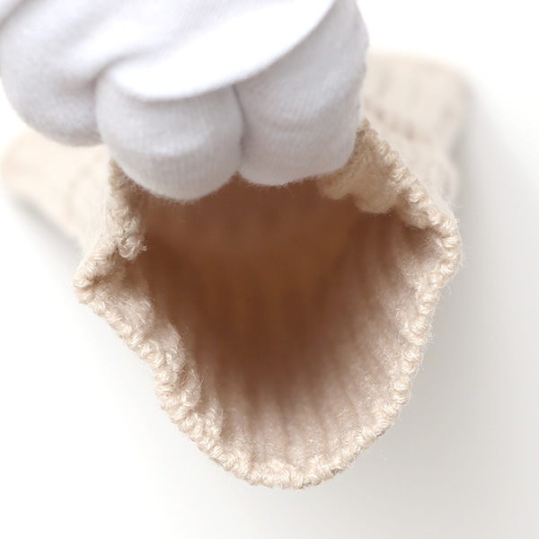  アームウォーマー ニット ロング 手袋 手首 かわいい おしゃれ アームカバー 長め レディース 冬 防寒 ベージュ 肌色 指なし手袋 ハンドウォーマー 保温 暖かい オフィス スマホ 無地 軽い 日本製 ブランド クロダ(KURODA)