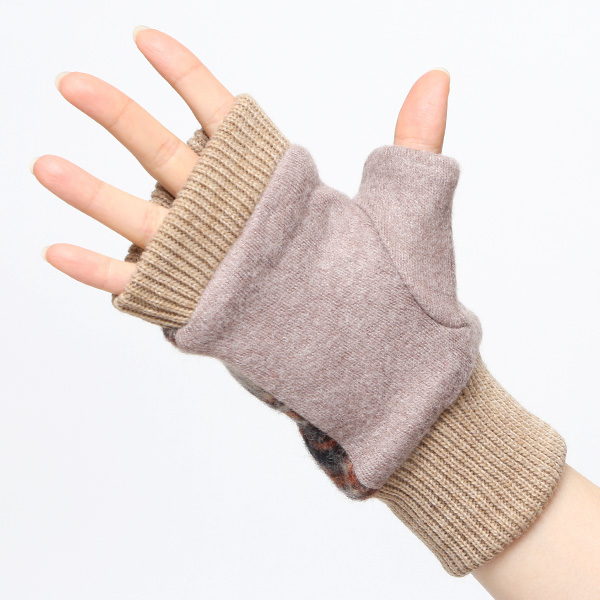  ハンドウォーマー レディース チェック柄 指なし手袋 裏ボア タータンチェック 指ぬき 手袋 防寒 冬 柄 ベージュ 肌色 ジャージ 保温 おしゃれ グローブ 女性 スマホ手袋 チェック かわいい 指あき てぶくろ クロダ(KURODA)