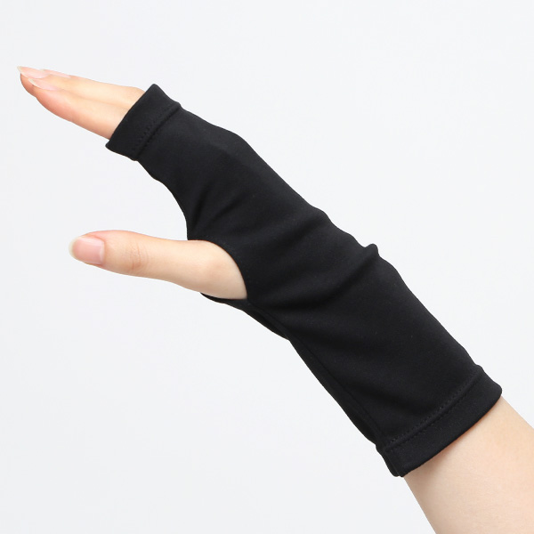 UVカット リストカバー uv手袋 ショート 指なし レディース 日焼け 紫外線 おしゃれ オーガニックコットン ブラック 黒 黒色 ハンドケア UV手袋 綿 指あき グローブ 薄手 女性 ギフト 母の日 プレゼント スマホ クロダ(KURODA)