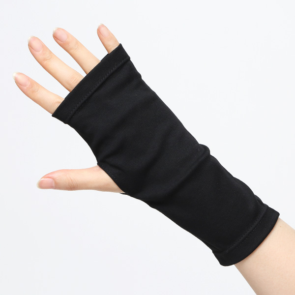 UVカット リストカバー uv手袋 ショート 指なし レディース 日焼け 紫外線 おしゃれ オーガニックコットン ブラック 黒 黒色 ハンドケア UV手袋 綿 指あき グローブ 薄手 女性 ギフト 母の日 プレゼント スマホ クロダ(KURODA)