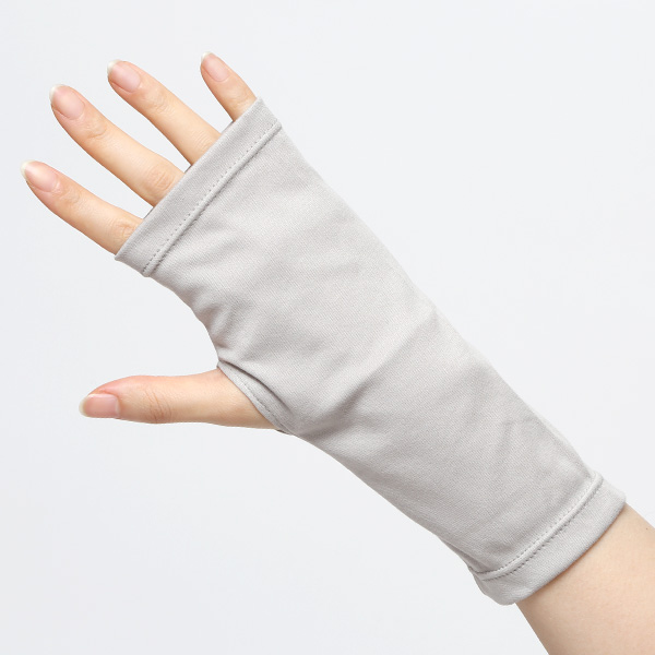 UVカット リストカバー uv手袋 ショート 指なし レディース 日焼け 紫外線 おしゃれ オーガニックコットン ライトグレー グレー グレイ 灰色 ハンドケア UV手袋 綿 指あき グローブ 薄手 女性 ギフト 母の日 プレゼント スマホ クロダ(KURODA)