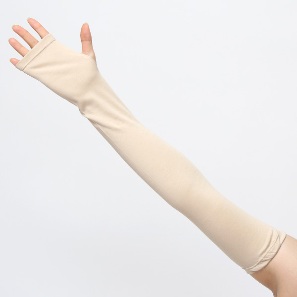  アームカバー UVカット ロング コットン 日焼け防止 紫外線対策 オーガニックコットン UVケア 手袋 外出 ベージュ 肌色 ロング丈 オシャレ ドライブ 日焼け アームカバー プレゼント 女友達 コットン 手袋 クロダ(KURODA)