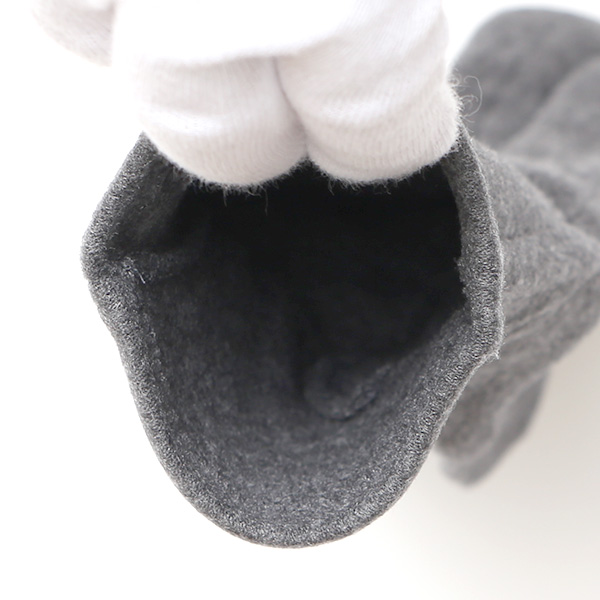  ナイト手袋 おやすみ 手袋 ハンドケア レディース 保湿 潤い 睡眠 就寝 手袋 保温 発熱 やわらかい グレー グレイ 灰色 手荒れ 暖かい 女性 プレゼント ギフト 母の日 妻 彼女 抗菌 グローブ スマホ対応 クロダ(KURODA)