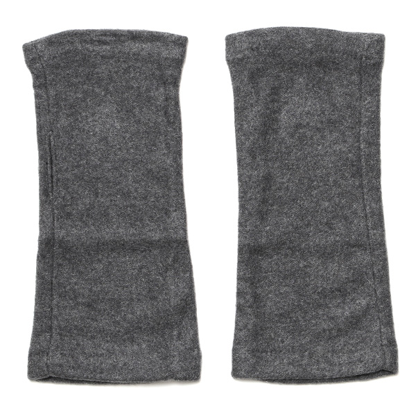 クロダ(KURODA) 【UNISEX】 URUOSU(うるおす) リストウォーマー / 保湿・抗菌・吸湿発熱 グレー