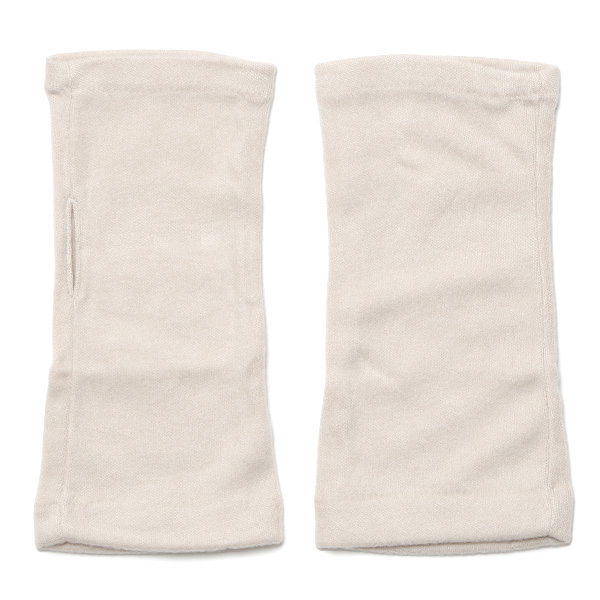 クロダ(KURODA) 【UNISEX】 URUOSU(うるおす) リストウォーマー / 保湿・抗菌・吸湿発熱 ベージュ