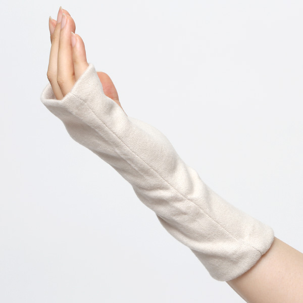 手袋 リストウォーマー 指なし レディース メンズ ハンドウォーマー 日本製 やわらか 手袋 スマホ 薄手 ベージュ 肌色 無地 保温 抗菌 防寒 リストバンド 温活 短め プレゼント ギフト ユニセックス グローブ クロダ(KURODA)
