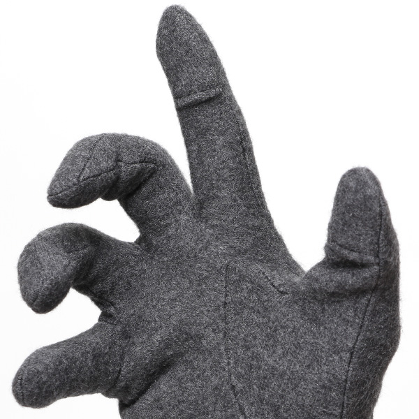 ナイト手袋 おやすみ 手袋 ハンドケア メンズ 保湿 潤い 睡眠 就寝 手袋 保温 発熱 やわらかい 暖かい グレー グレイ 灰色 手荒れ 手袋 男性 プレゼント ギフト 父の日 夫 彼氏 抗菌 グローブ スマホ対応 クロダ(KURODA)