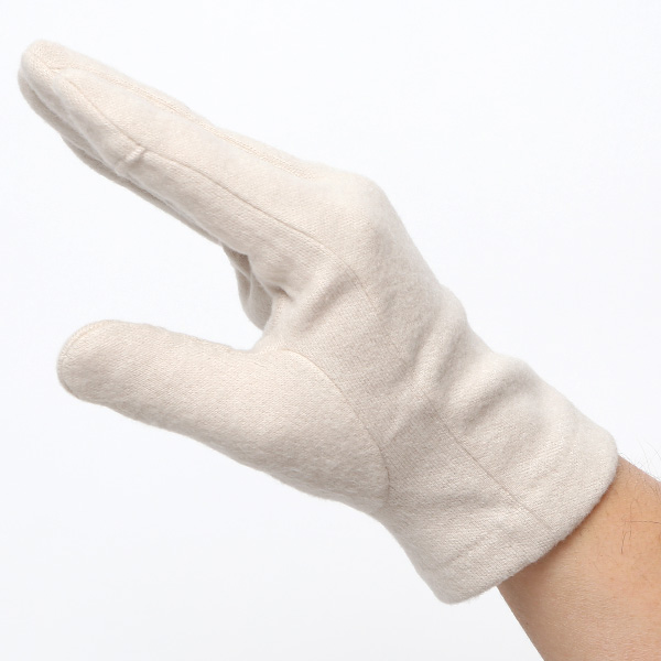  ナイト手袋 おやすみ 手袋 ハンドケア メンズ 保湿 潤い 睡眠 就寝 手袋 保温 発熱 やわらかい 暖かい ベージュ 肌色 手荒れ 手袋 男性 プレゼント ギフト 父の日 夫 彼氏 抗菌 グローブ スマホ対応 クロダ(KURODA)