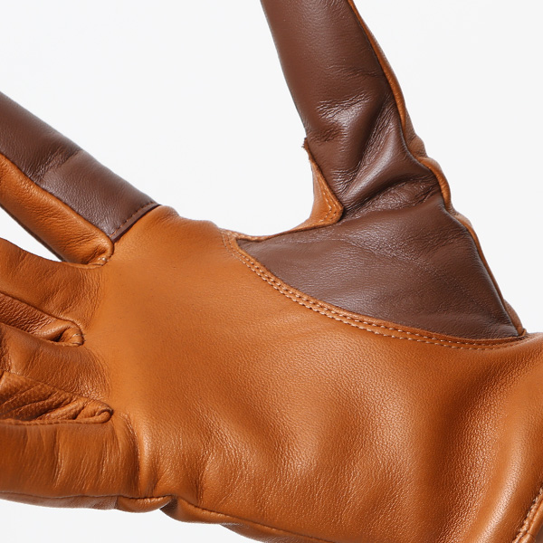  手袋 レディース 本革 カシミヤ裏地 スマホ対応 ショート丈 防寒 革手袋 日本製 ブランド キャメル ブラウン 茶 茶色 30代 40代 50代 女性 タッチパネル 操作可能 通勤 ビジネス プレゼント 化粧箱付き おしゃれ 高級 KURODA(クロダ)