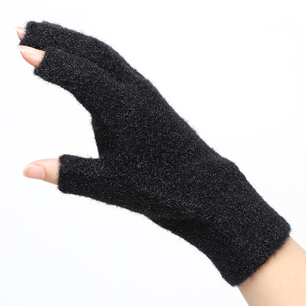  手袋 レディース ナイロンソフトヤーン素材 防寒 暖かい 柔らかい 肌触り ブラック 黒 黒色 タッチパネル スマホ操作可能 日本企画 ブランド 付け心地 良い 滑らか 履き心地 女性 KURODA(クロダ)