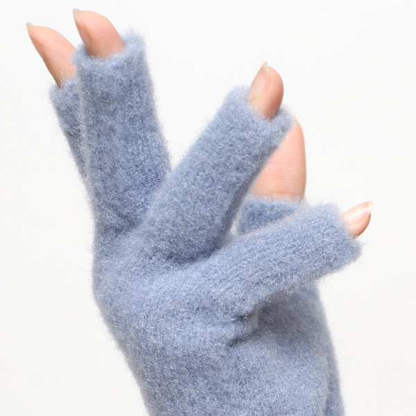  手袋 レディース ナイロンソフトヤーン素材 防寒 暖かい 柔らかい 肌触り ブルー ネイビー 青色 タッチパネル スマホ操作可能 日本企画 ブランド 付け心地 良い 滑らか 履き心地 女性 KURODA(クロダ)