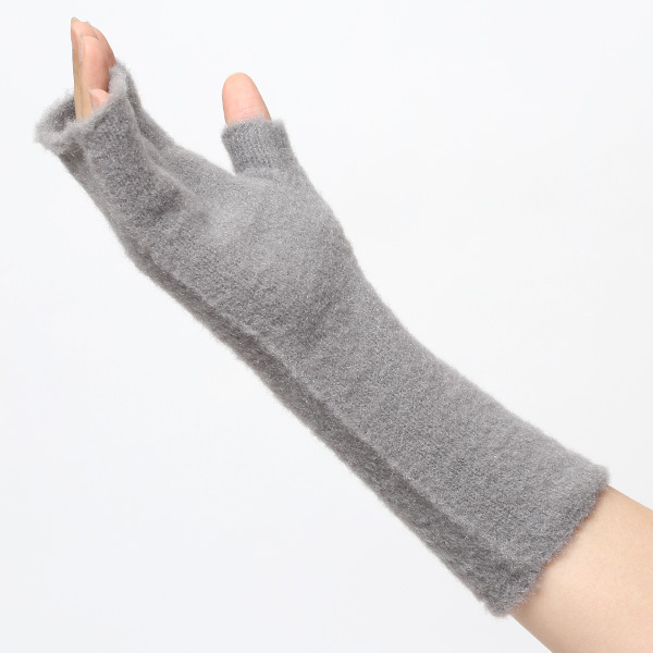 手袋 レディース ナイロンソフトヤーン素材 防寒 暖かい 柔らかい 肌触り ミドル丈 グレー グレイ 灰色 タッチパネル スマホ操作可能 ロング丈 日本企画 ブランド 付け心地 良い 滑らか 履き心地 KURODA(クロダ)
