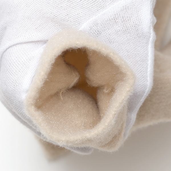 手袋 メンズ ナイロンソフトヤーン素材 防寒 暖かい 柔らかい 肌触り ベージュ 肌色 タッチパネル スマホ操作可能 日本企画 ブランド 男性 付け心地 良い 滑らか 履き心地 KURODA(クロダ)