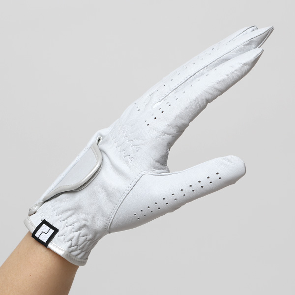 ゴルフグローブ 英国ピタード社製 羊革 レディース 右利き用(左手用) 日本製 全天候対応 本革手袋 ライトグレー グレー グレイ 灰色 おしゃれ 高級 女性 プレゼント ギフト クリスマス KURODA(クロダ) ペレック(PELLEK)