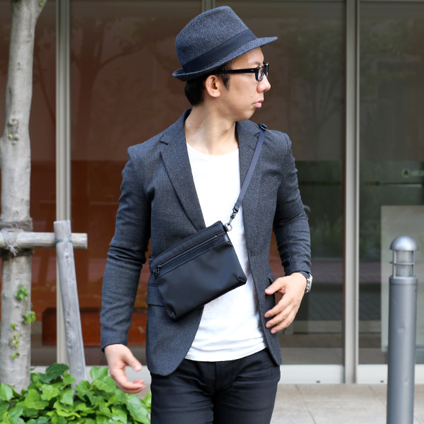  サコッシュ ショルダーバッグ メンズ レディース ナイロン シンプル 薄マチ 斜めがけ ブラック 黒 黒色 本革 レザー 日本製 高級 軽量 ショルダー カバン ミニポーチ 鞄 アウトドア カジュアル レクト(LEKT)