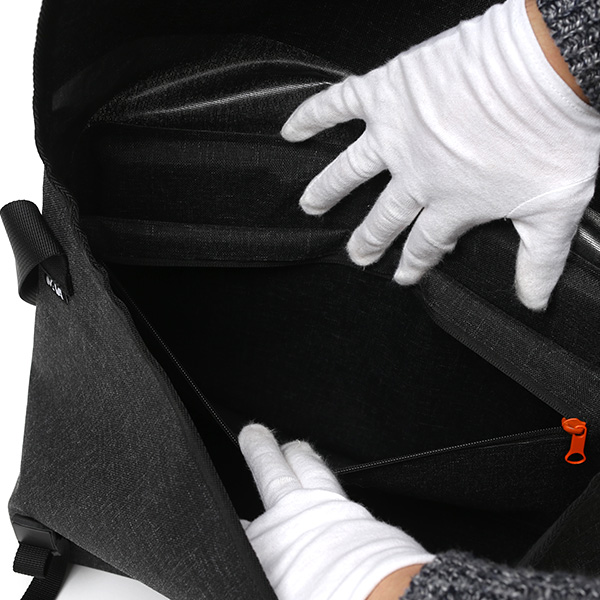 メッセンジャーバッグ 完全防水 メンズ ショルダーバッグ ダークグレー グレー グレイ 灰色 レディース 自転車 斜めがけ ナバデザイン(NAVA Design)