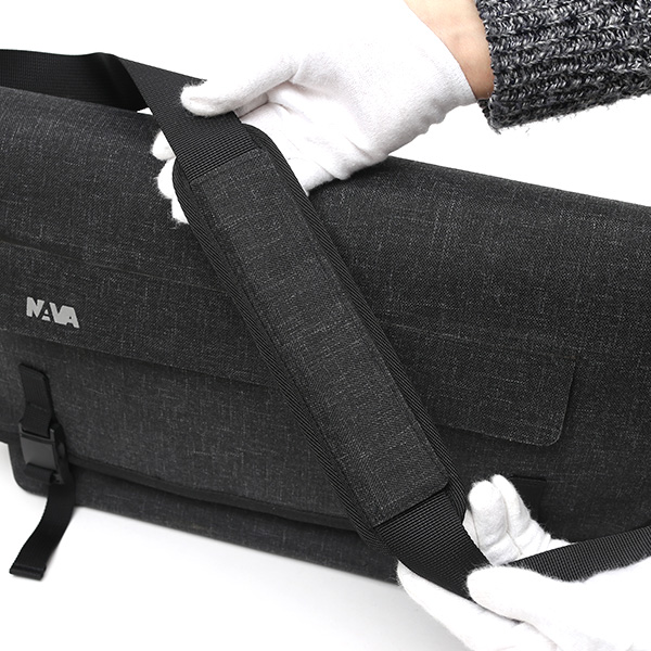 メッセンジャーバッグ 完全防水 メンズ ショルダーバッグ ダークグレー グレー グレイ 灰色 レディース 自転車 斜めがけ ナバデザイン(NAVA Design)