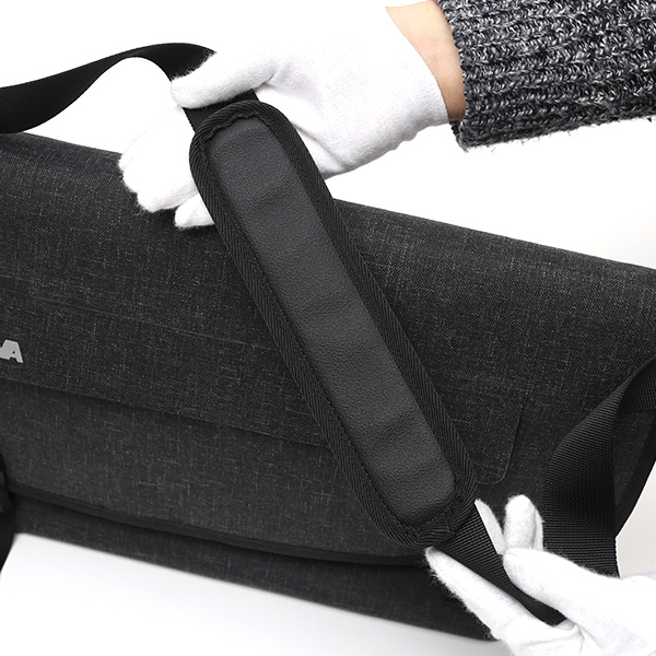 メッセンジャーバッグ 完全防水 メンズ ショルダーバッグ ダークグレー グレー グレイ 灰色 レディース 自転車 斜めがけ ナバデザイン(NAVA Design)