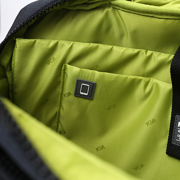 ブリーフケース メンズ ビジネスバッグ 通勤 ブラック 黒 黒色 裏地 カラフル ビジネス カバン 仕事 鞄 ナバデザイン(NAVA Design)