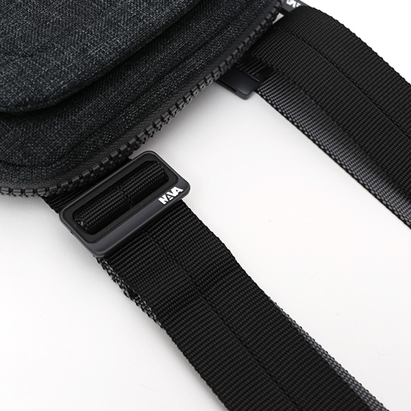  ショルダーバッグ ミニ メンズ レディース ブラック 黒 黒色 小さめ 斜めがけ カバン 小ぶり 鞄 ナバデザイン(NAVA Design)