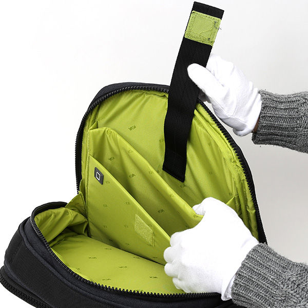  リュックサック メンズ バックパック レディース リュック デイパック ブラック 黒 黒色 個性的 カバン 都会的 鞄 ナバデザイン(NAVA Design)