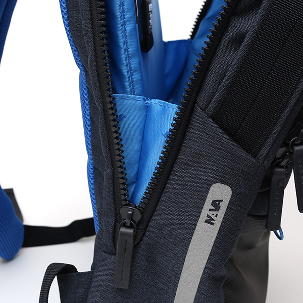  リュックサック メンズ バックパック レディース リュック デイパック ブルー ネイビー 青色 個性的 カバン 都会的 鞄 ナバデザイン(NAVA Design)