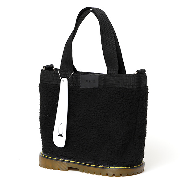 オケル ミニトート ハンドバッグ ボア トートバッグ メンズ 小さめ レディース かばん ショルダーベルト ブラック 黒 黒色 かわいい 散歩 公園 ゴルフ ジム バッグ シューズ ソール 日本製 ブランド オケル(OKERU)
