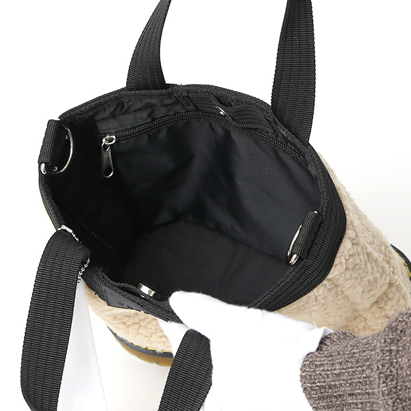 オケル ミニトート ハンドバッグ ボア トートバッグ メンズ 小さめ レディース かばん ショルダーベルト ベージュ 肌色 かわいい 散歩 公園 ゴルフ ジム バッグ シューズ ソール 日本製 ブランド オケル(OKERU)