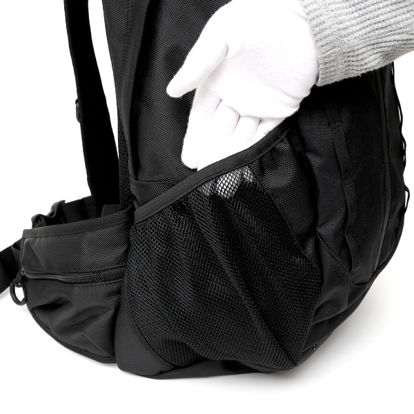  リュック メンズ アウトドア バックパック ブランド ブラック 黒 黒色 リュックサック 26L レディース 鞄 カバン 大人 街歩き おしゃれ かわいい デイパック SIERRA DESIGNS(シエラ デザインズ)