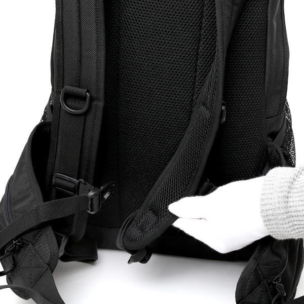  リュック メンズ アウトドア バックパック ブランド ブラック 黒 黒色 リュックサック 26L レディース 鞄 カバン 大人 街歩き おしゃれ かわいい デイパック SIERRA DESIGNS(シエラ デザインズ)