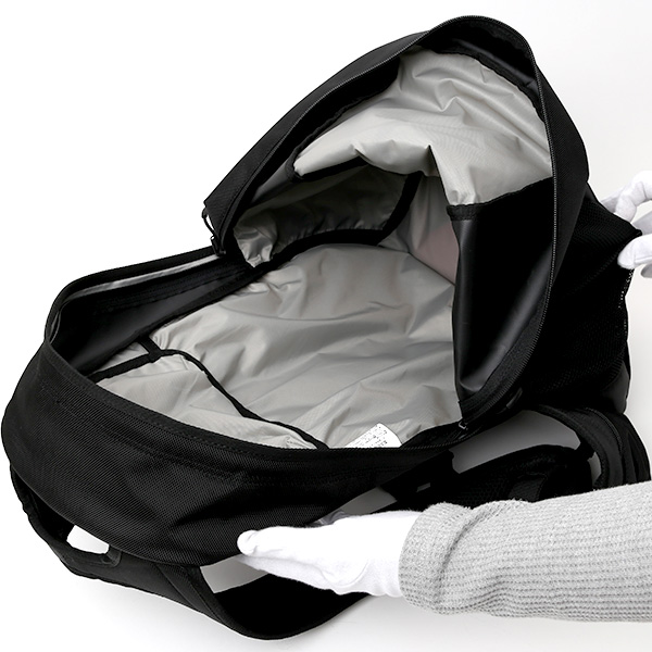  リュック メンズ アウトドア バックパック ブランド ブラック 黒 黒色 リュックサック 26L レディース 鞄 カバン 大人 街歩き おしゃれ かわいい デイパック SIERRA DESIGNS(シエラ デザインズ)