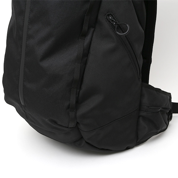  リュック メンズ リュックサック アウトドア ブランド ブラック 黒 黒色 バックパック デイパック レディース 大容量 32L 大人 おしゃれ シンプル かわいい 大きい 大きめ 大容量 シエラ デザインズ SIERRA DESIGNS