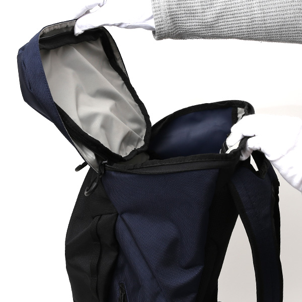  リュック メンズ リュックサック アウトドア ブランド ブルー ネイビー 青色 バックパック デイパック レディース 大容量 32L 大人 おしゃれ シンプル かわいい 大きい 大きめ 大容量 シエラ デザインズ SIERRA DESIGNS